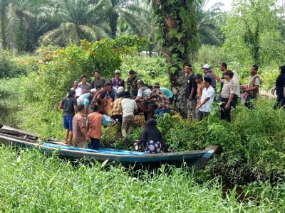 Jasad Ibu dan Anak Warga Tempuling Ditemukan Dalam Kanal
